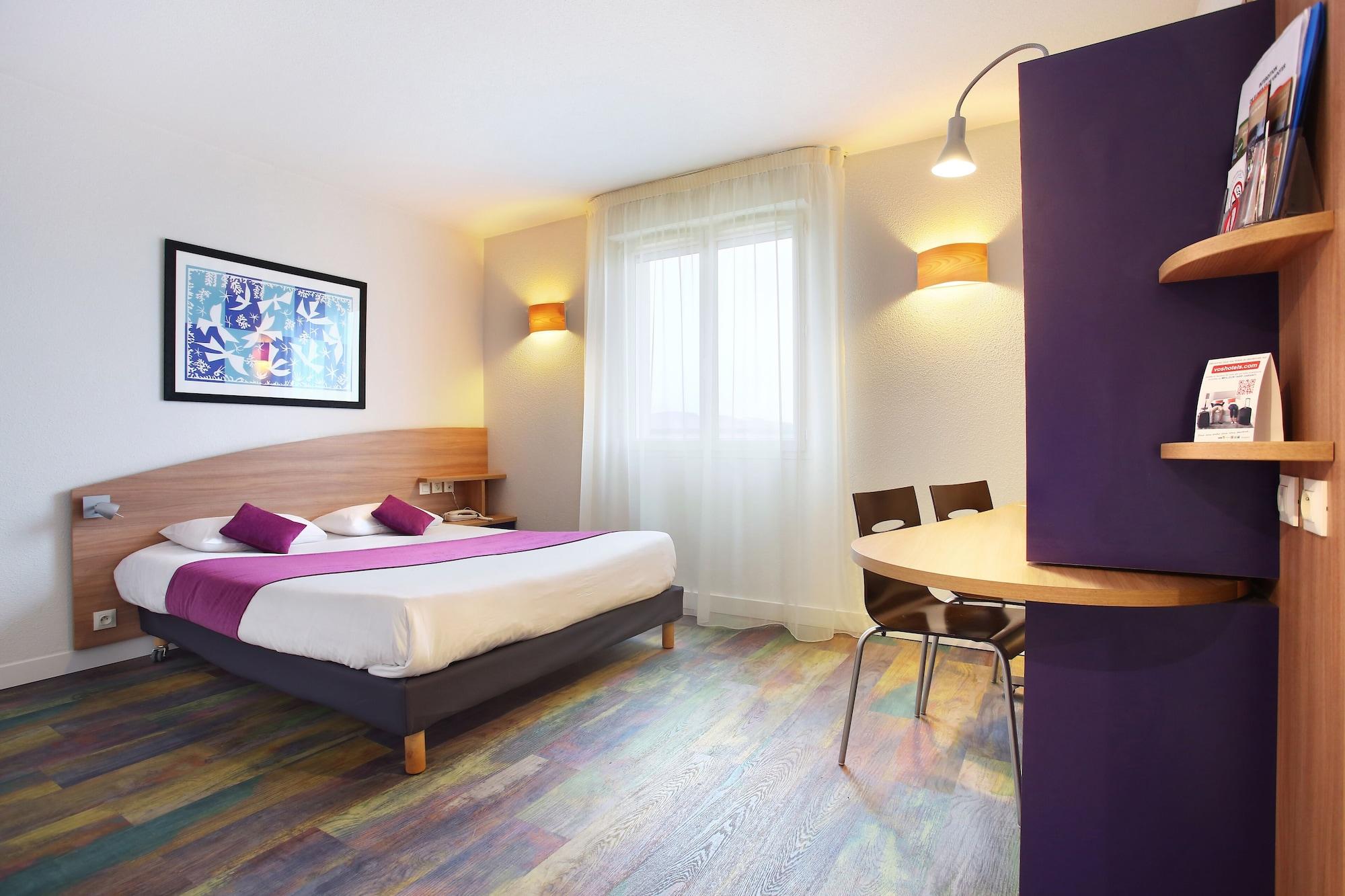 Suite-Home Orleans-Саран Екстериор снимка