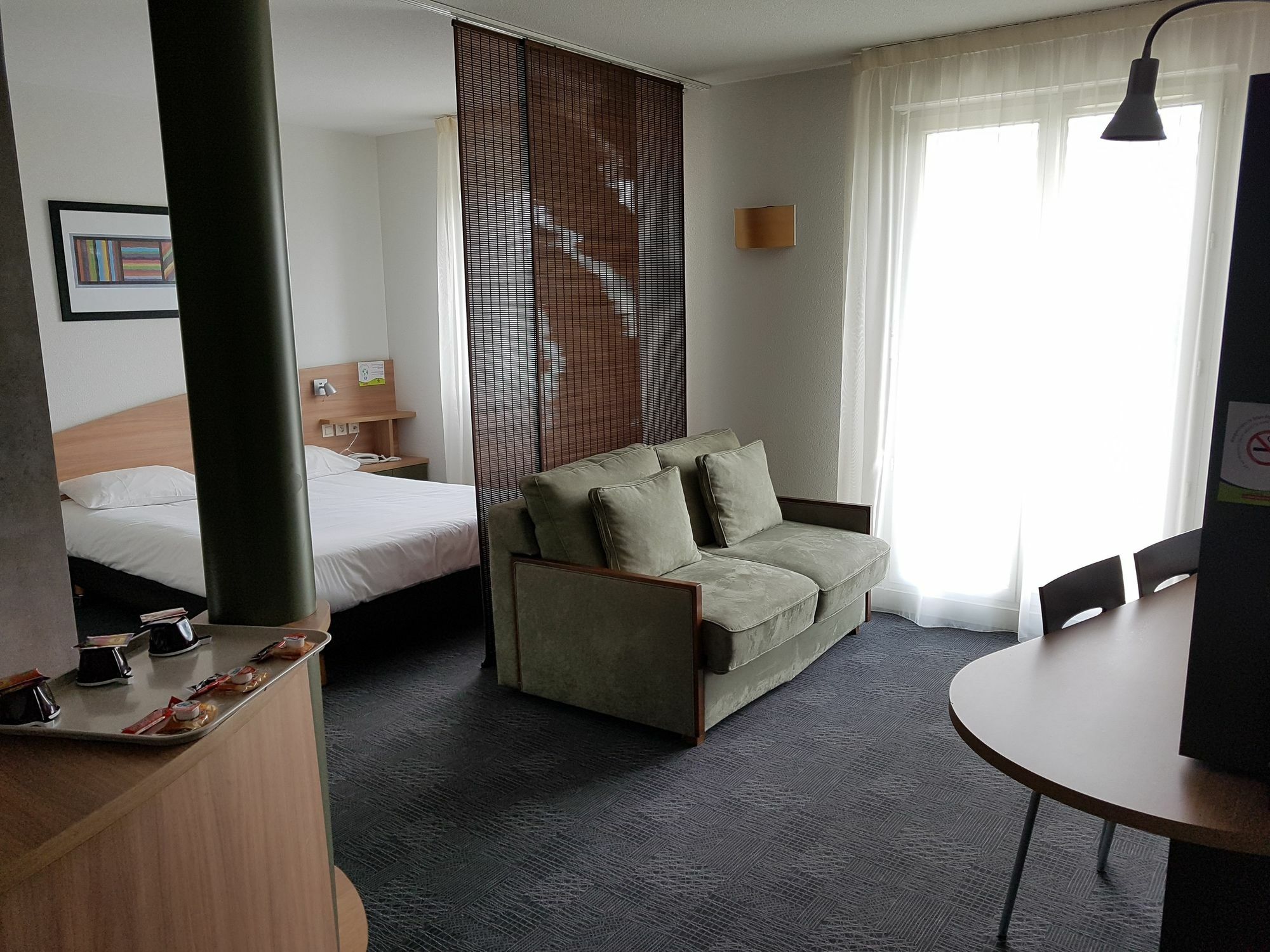 Suite-Home Orleans-Саран Екстериор снимка